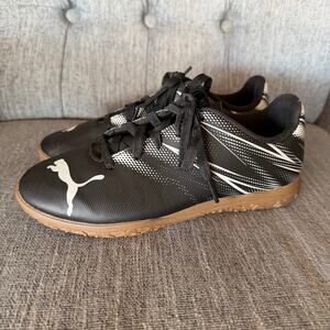 Puma Attacanto Black Kids Indoor Soccer Shoes Gum Sole Lace Up Size 3